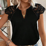 Blusa Decote V com Aplicação de Renda
