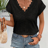 Camiseta Decote V com Renda