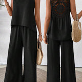 Conjunto de Blusa e Calça com Renda