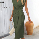 Vestido Longo com Cintura Torcida e Bainha Franzida