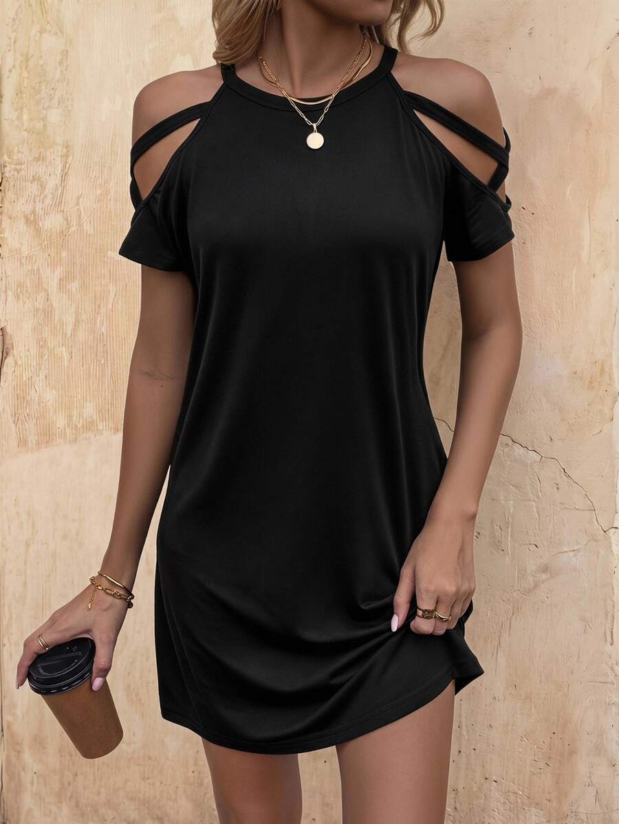Vestido Curto Ombro a Ombro com Detalhe Vazado - La Lecce