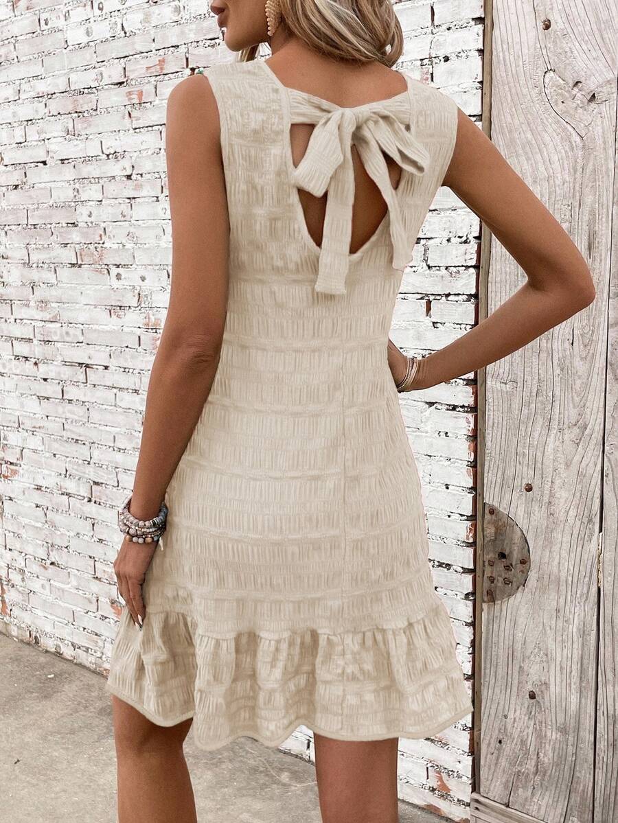 Vestido Midi Evasê com Babado na Barra e Costas Abertas - La Lecce