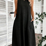 Vestido Midi Sem Mangas com Gola Redonda e Bolsos