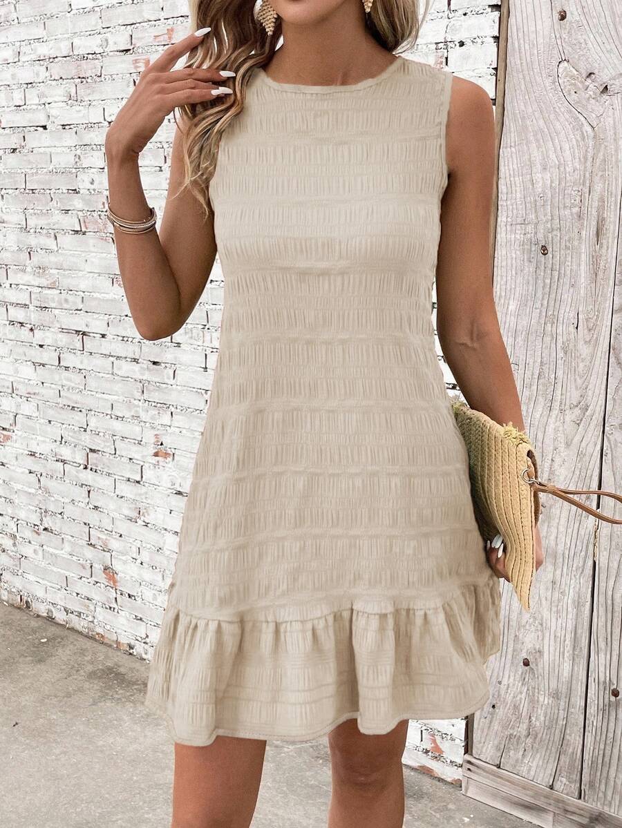 Vestido Midi Evasê com Babado na Barra e Costas Abertas - La Lecce