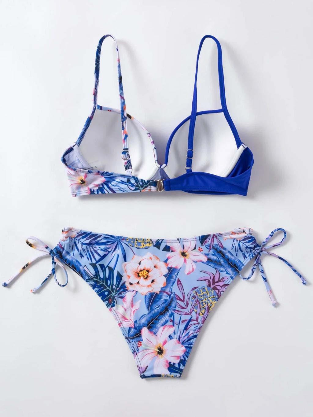 Biquíni Estampado com Alças Finas e Cintura Natural