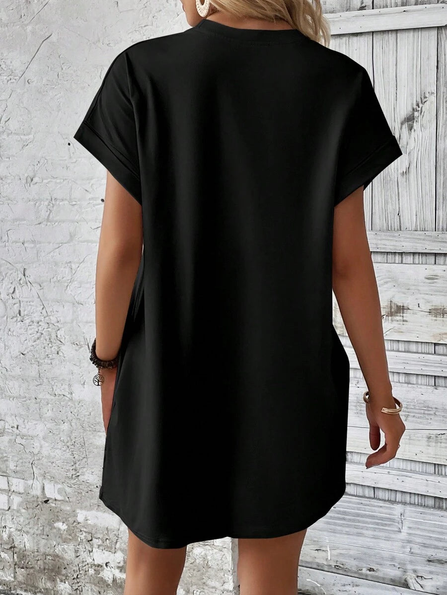 Vestido Curto Camiseta com Bolsos e Manga Morcego - La Lecce