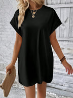 Vestido Curto Camiseta com Bolsos e Manga Morcego - La Lecce
