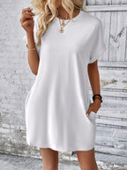 Vestido Curto Camiseta com Bolsos e Manga Morcego - La Lecce