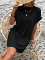 Vestido Curto Camiseta com Bolsos e Manga Morcego - La Lecce