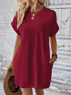 Vestido Curto Camiseta com Bolsos e Manga Morcego - La Lecce