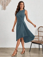 Vestido Midi Evasê com Frente Franzida e Bainha Assimétrica - La Lecce