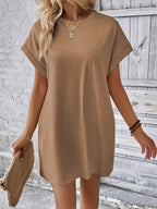 Vestido Curto Camiseta com Bolsos e Manga Morcego - La Lecce