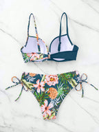 Biquíni Estampado com Alças Finas e Cintura Natural