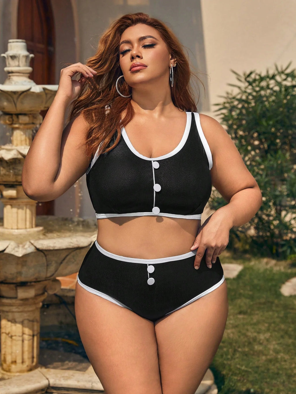 Biquíni Plus Size Botões Frontais