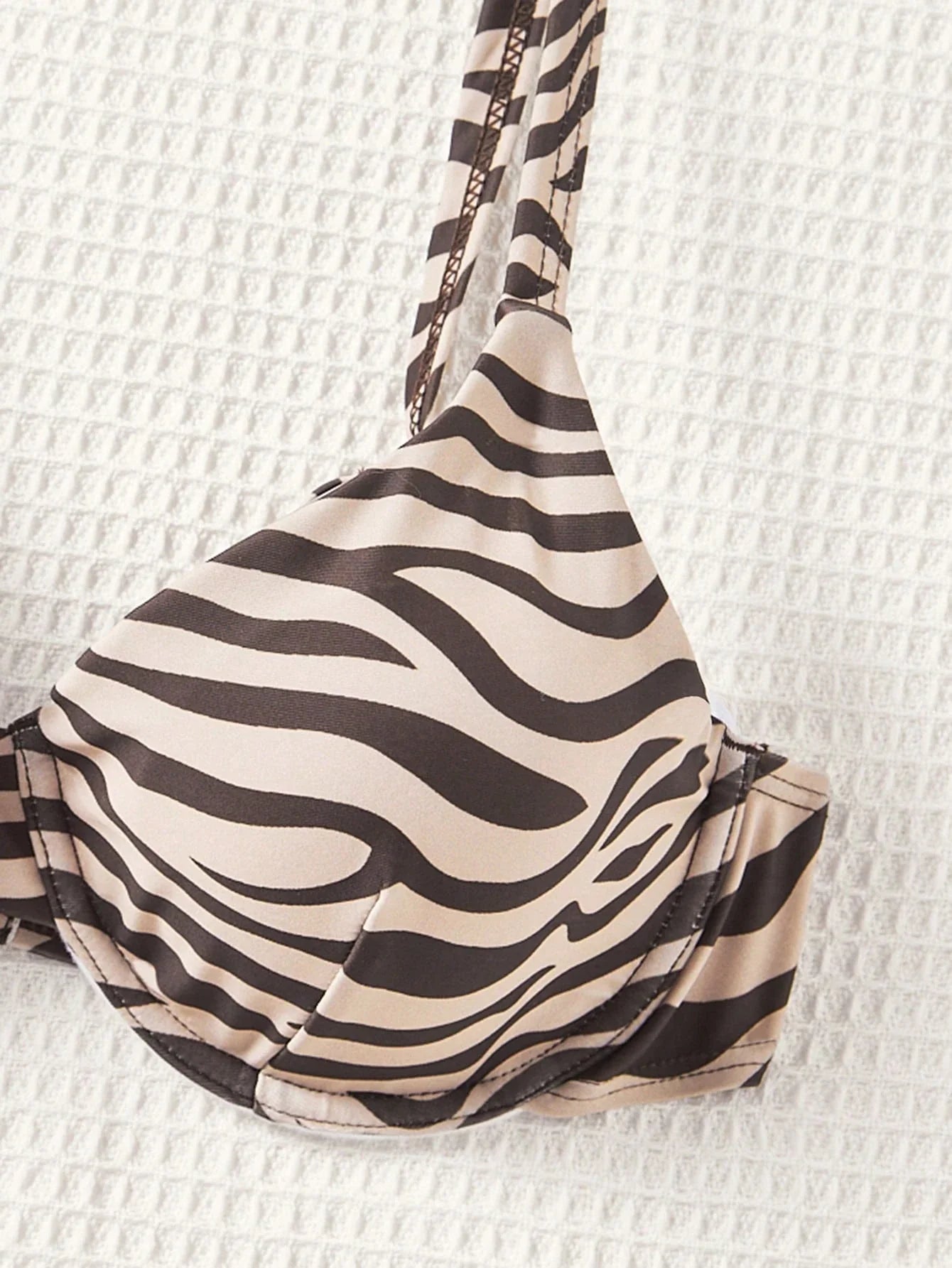 Conjunto Biquíni 3 Peças Zebrado com Tie Back