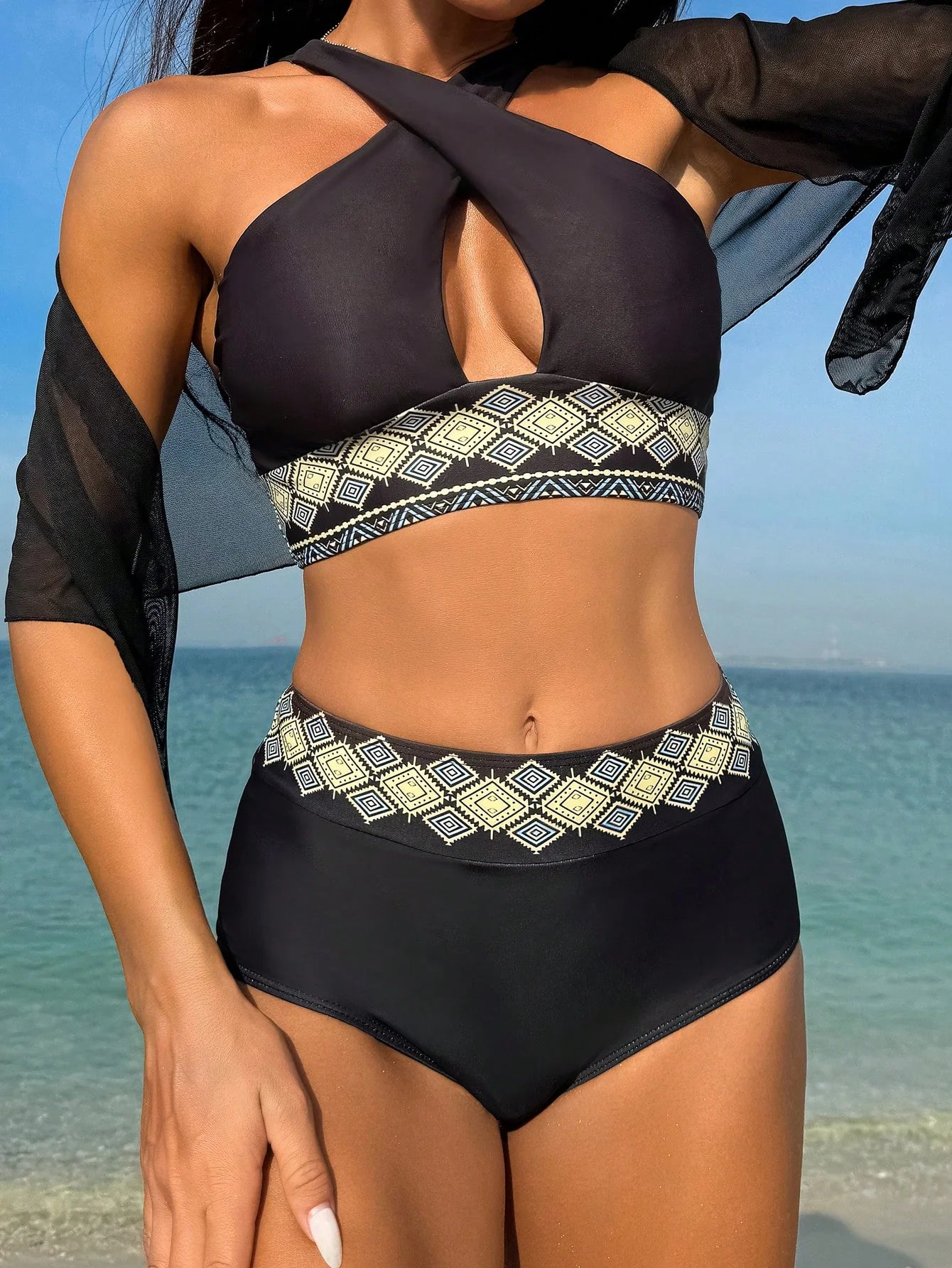 Conjunto Biquíni 3 Peças Ziguezague com Saia