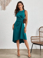 Vestido Midi Evasê com Frente Franzida e Bainha Assimétrica - La Lecce
