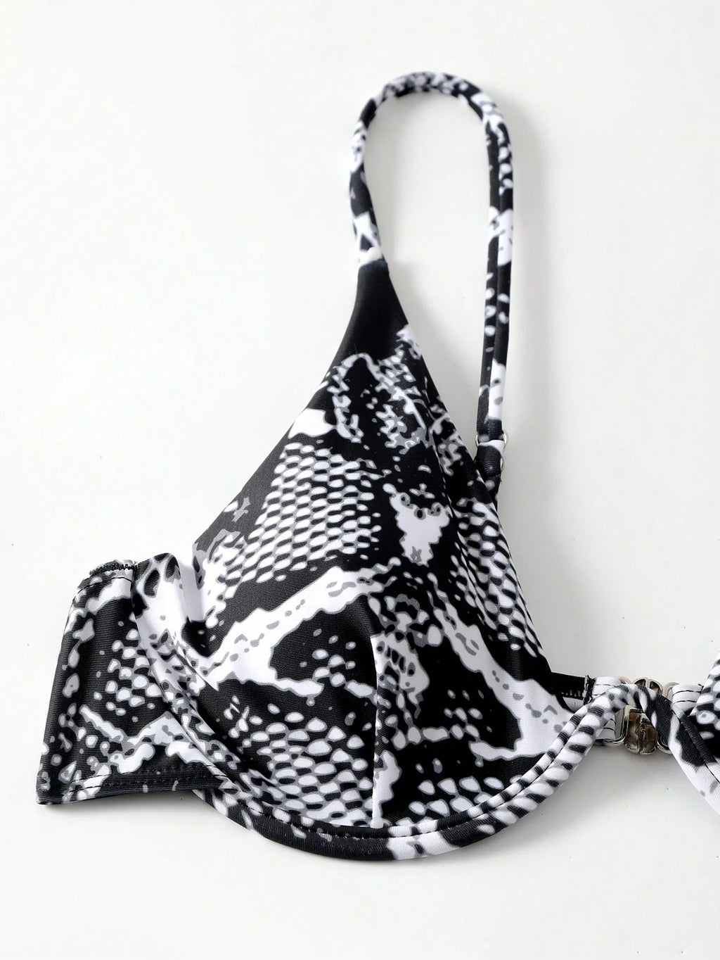 Conjunto de Biquíni 3 Peças Decote V com Cordão Plissado