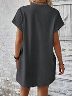 Vestido Curto Camiseta com Bolsos e Manga Morcego - La Lecce