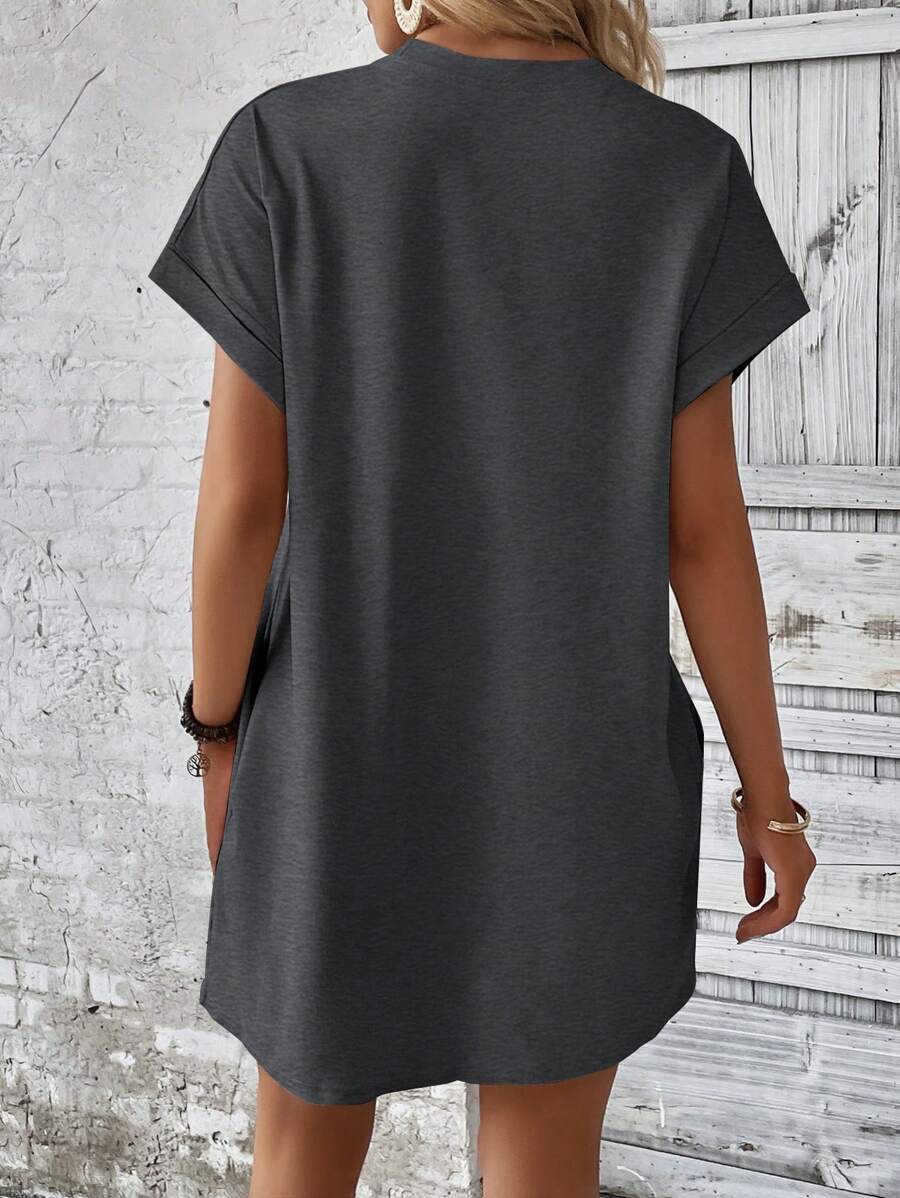 Vestido Curto Camiseta com Bolsos e Manga Morcego - La Lecce