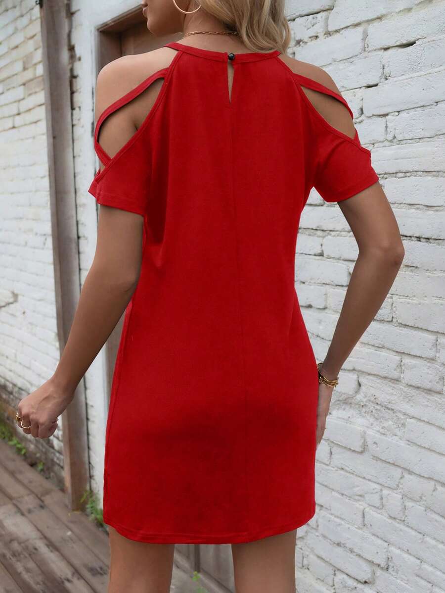 Vestido Curto Ombro a Ombro com Detalhe Vazado - La Lecce