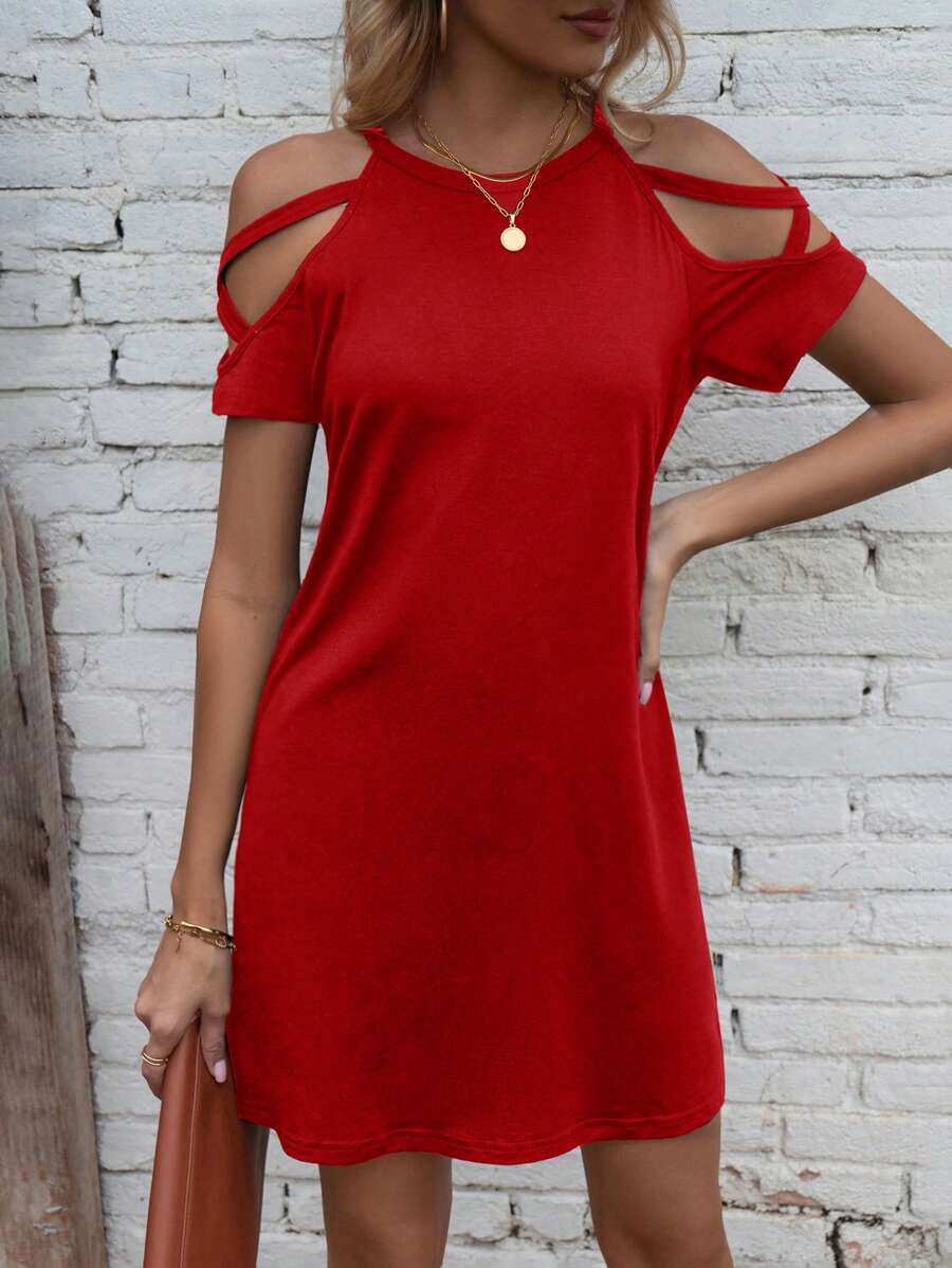 Vestido Curto Ombro a Ombro com Detalhe Vazado - La Lecce