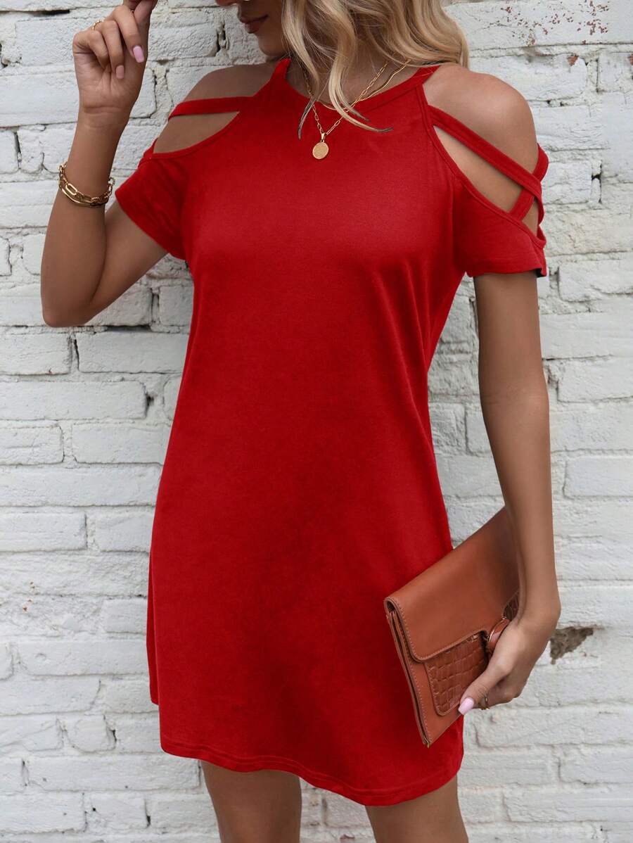 Vestido Curto Ombro a Ombro com Detalhe Vazado - La Lecce