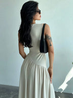Vestido Maxi de Malha com Gola Redonda e Costas Abertas - La Lecce