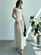 Vestido Maxi de Malha com Gola Redonda e Costas Abertas - La Lecce