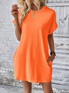 Vestido Curto Camiseta com Bolsos e Manga Morcego - La Lecce