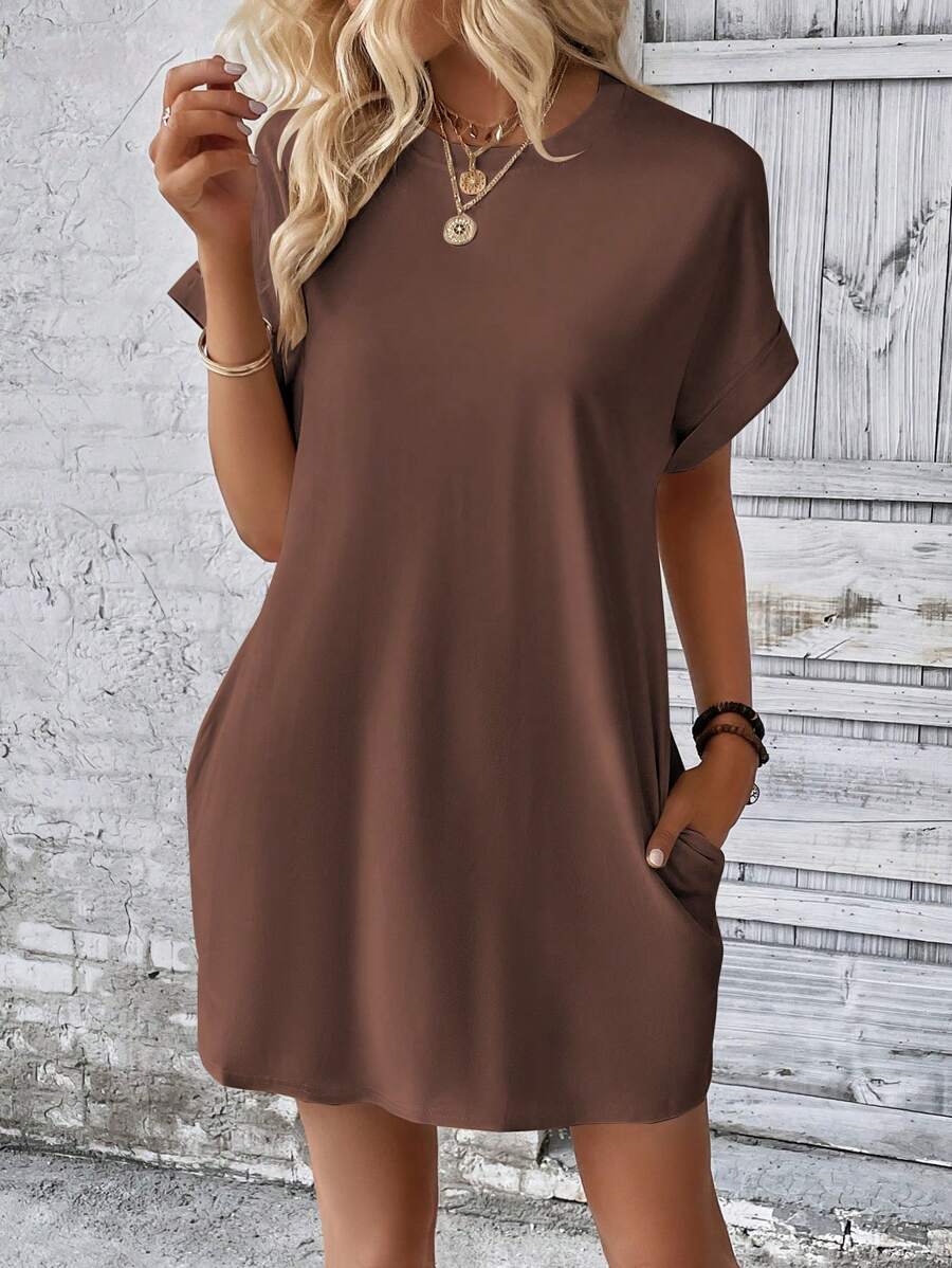 Vestido Curto Camiseta com Bolsos e Manga Morcego - La Lecce