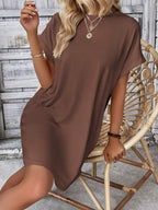 Vestido Curto Camiseta com Bolsos e Manga Morcego - La Lecce