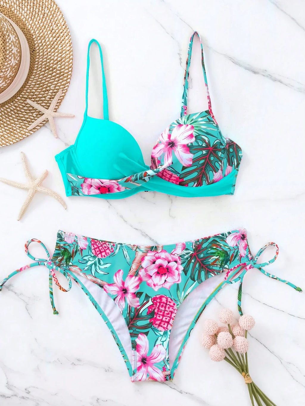 Biquíni Estampado com Alças Finas e Cintura Natural