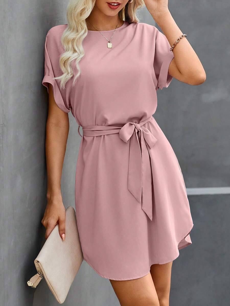 Vestido Curto Túnica com Cinto e Bolsos - La Lecce