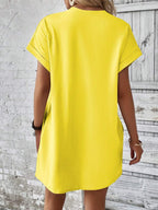 Vestido Curto Camiseta com Bolsos e Manga Morcego - La Lecce
