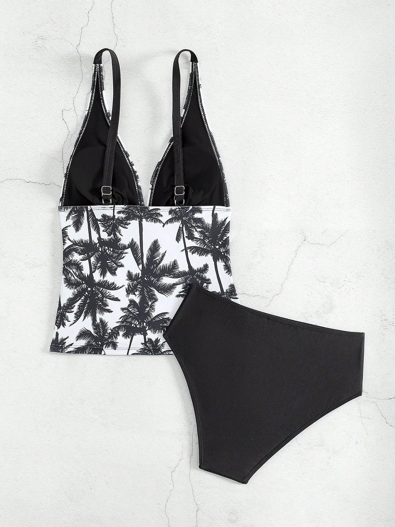 Tankini com Decote V e Costas Abertas
