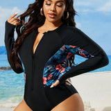 Maiô Plus Size com Gola Alta Dividida