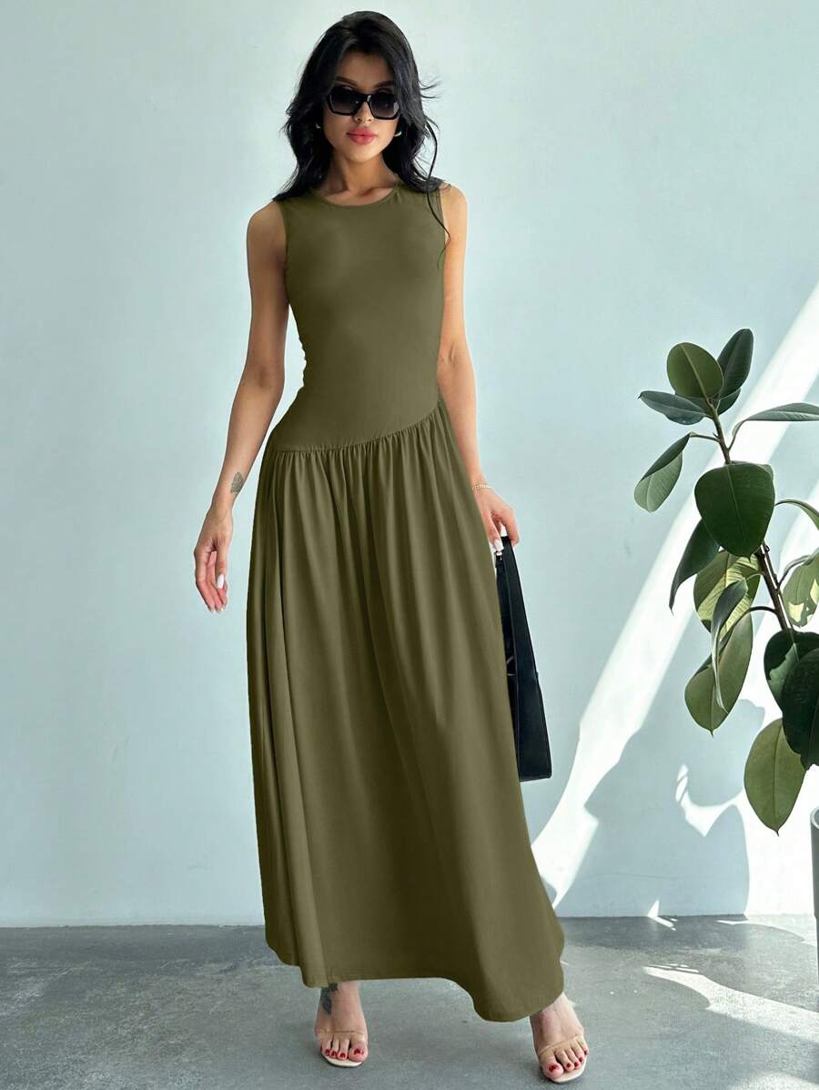 Vestido Maxi de Malha com Gola Redonda e Costas Abertas - La Lecce