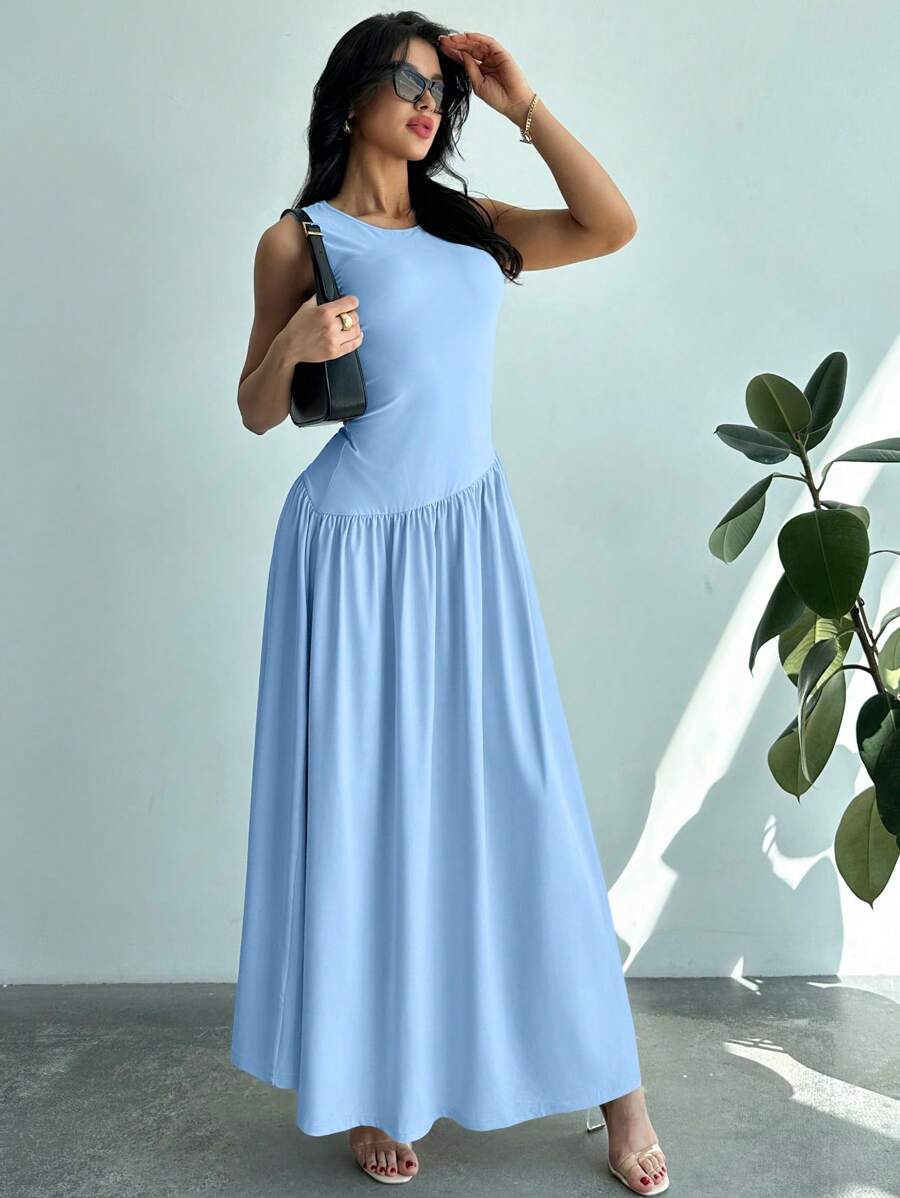 Vestido Maxi de Malha com Gola Redonda e Costas Abertas - La Lecce