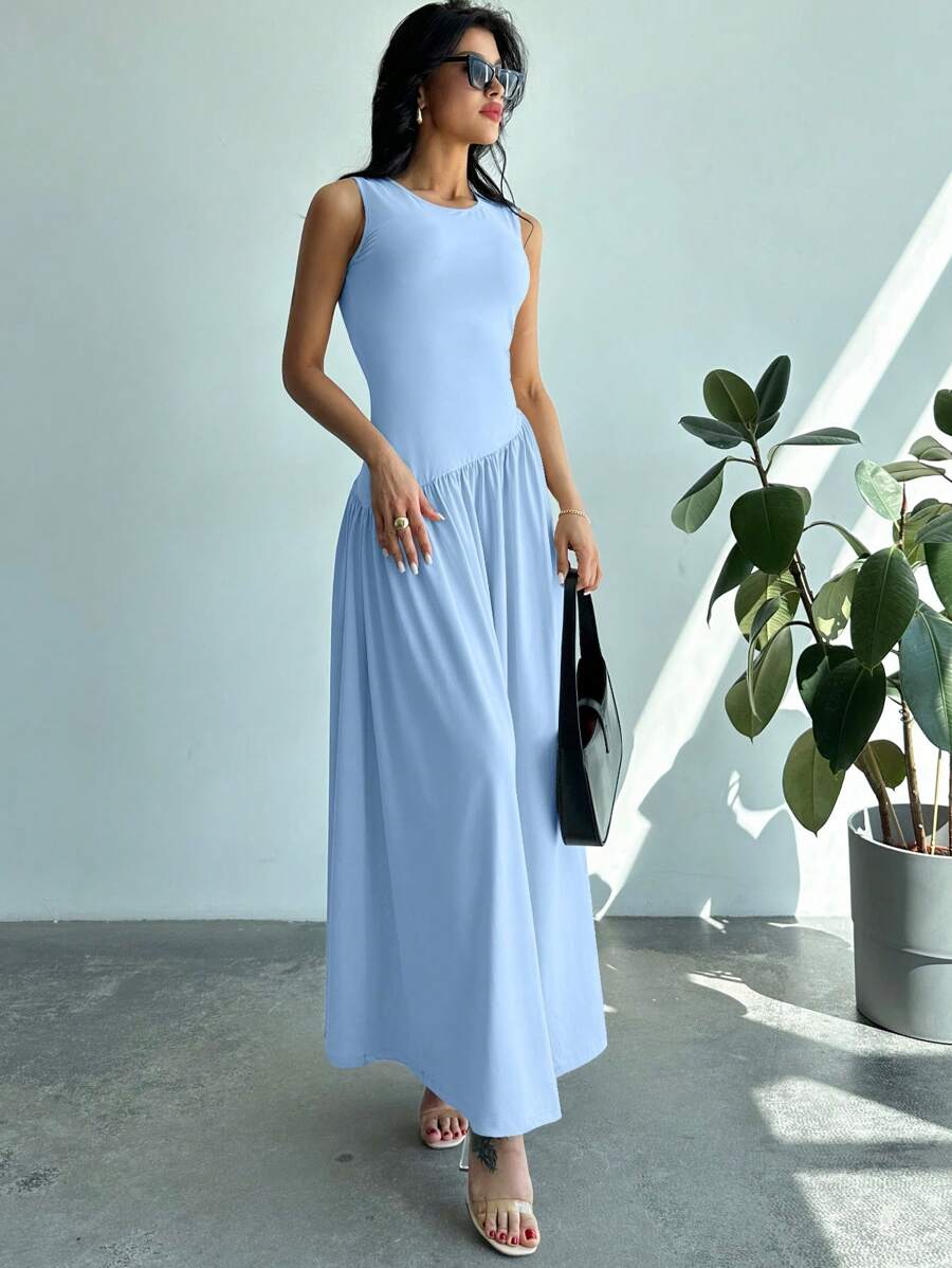 Vestido Maxi de Malha com Gola Redonda e Costas Abertas - La Lecce