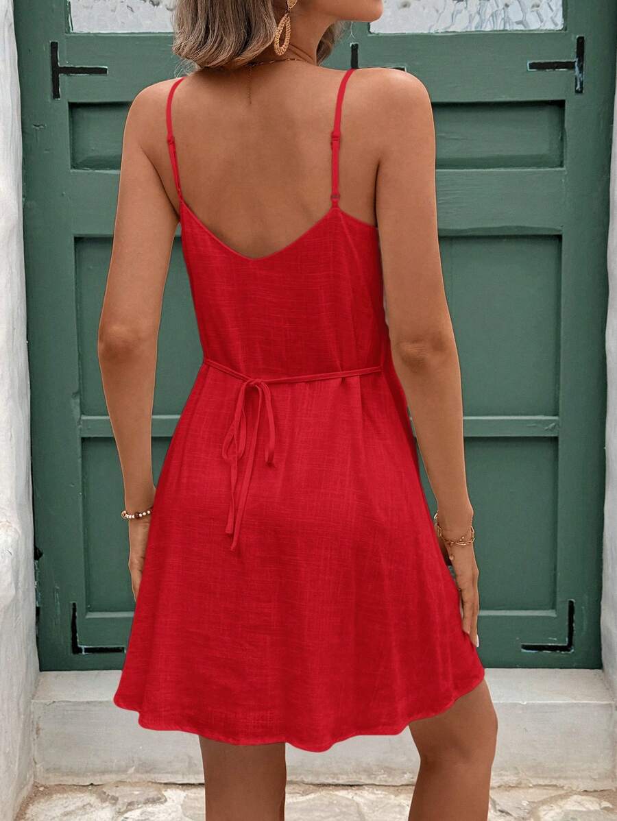 Vestido Curto de Linho com Alças e Botões Frontais - La Lecce