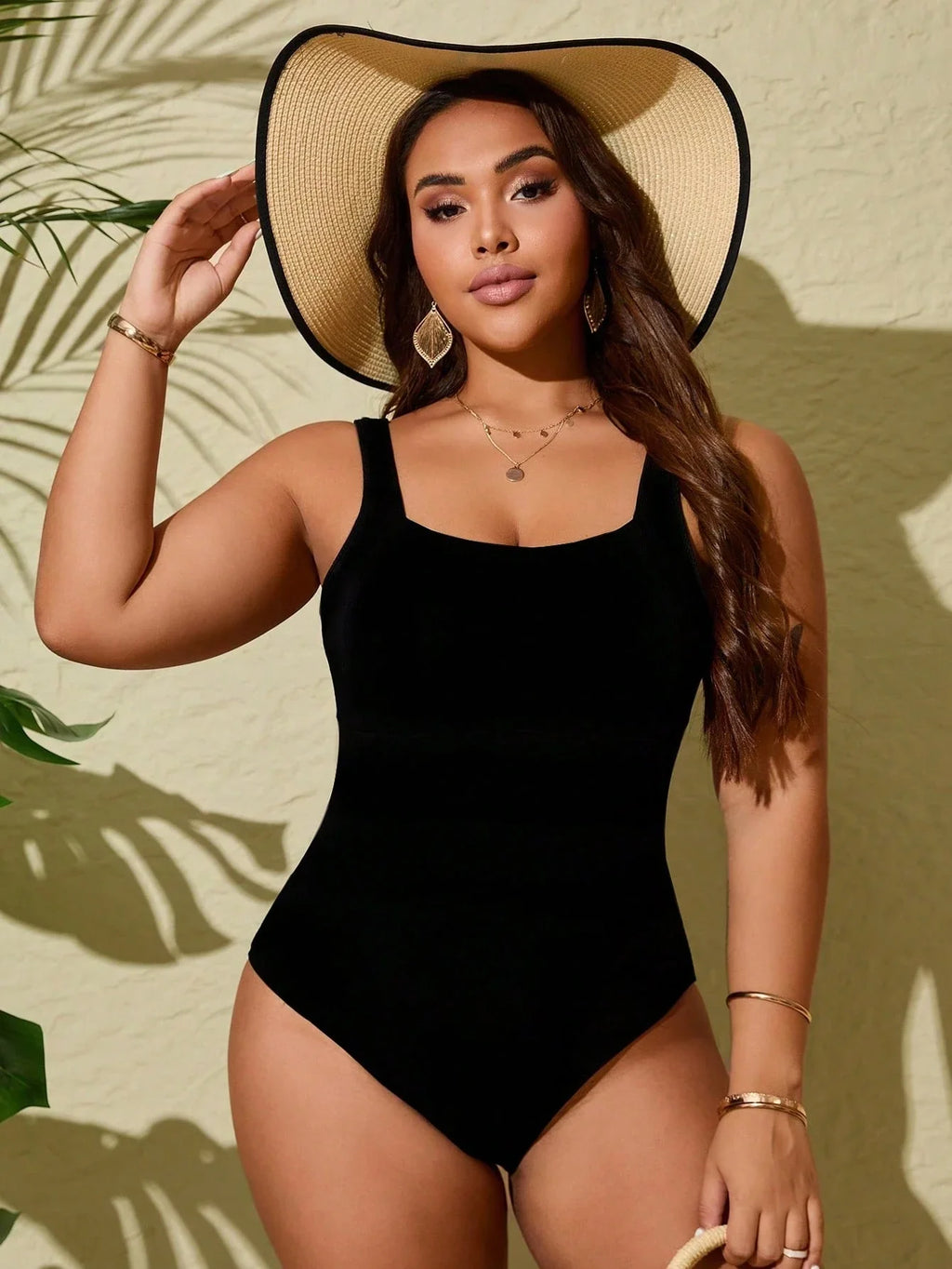 Maiô Plus Size Decote U