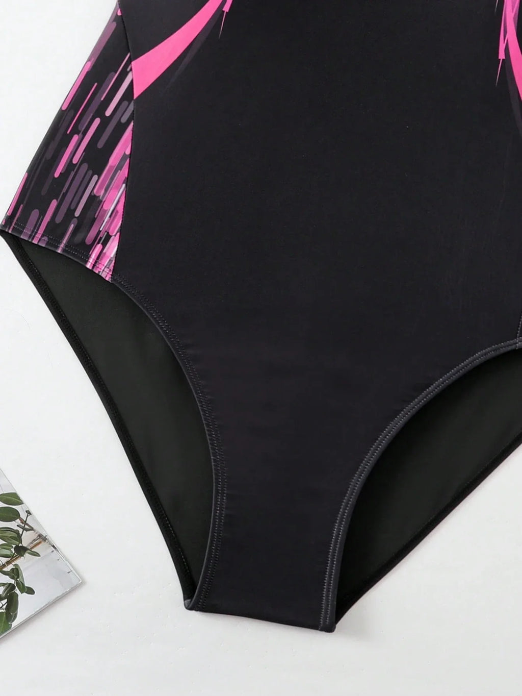 Maiô Plus Size Decote U Esportivo