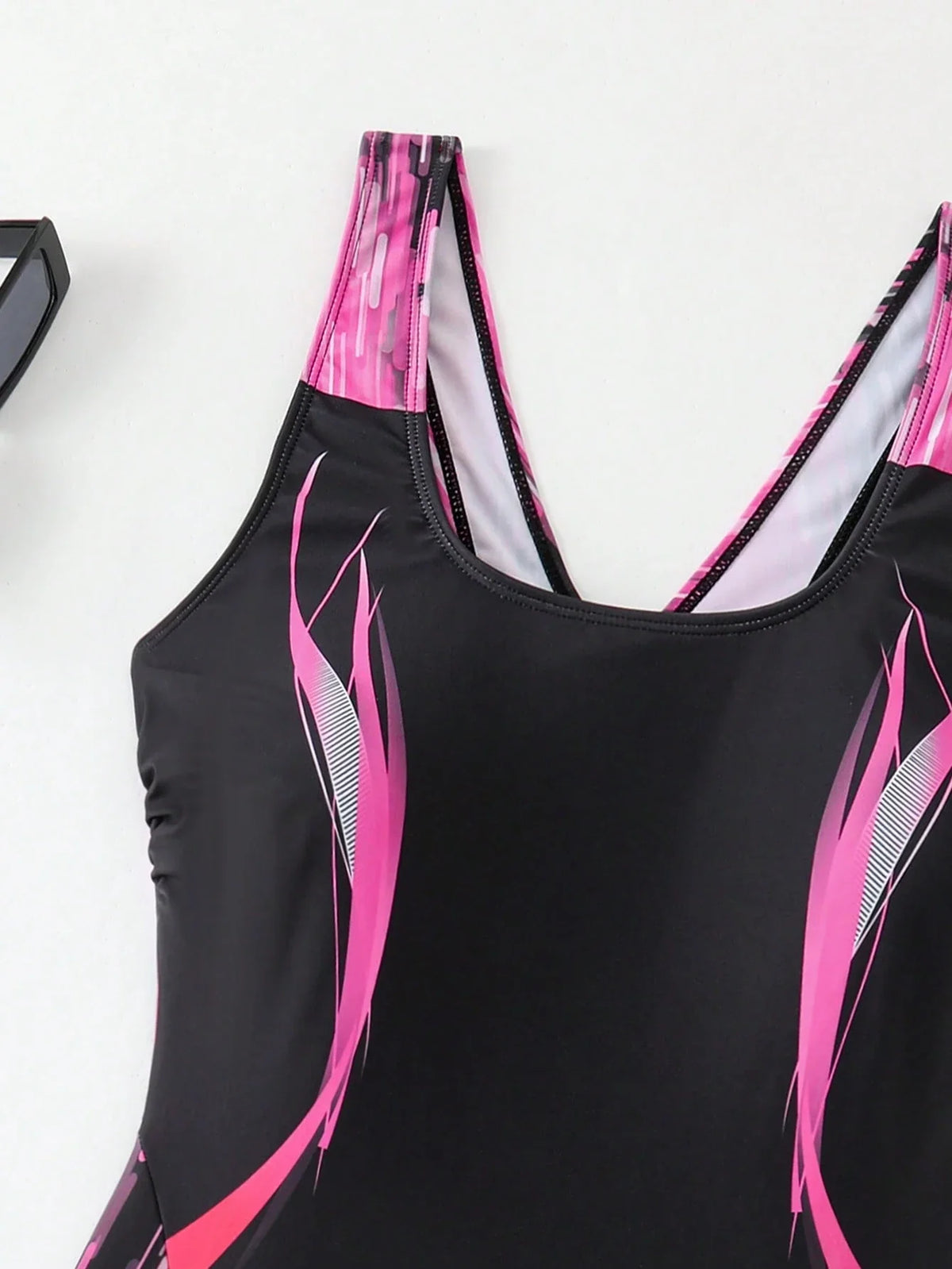 Maiô Plus Size Decote U Esportivo