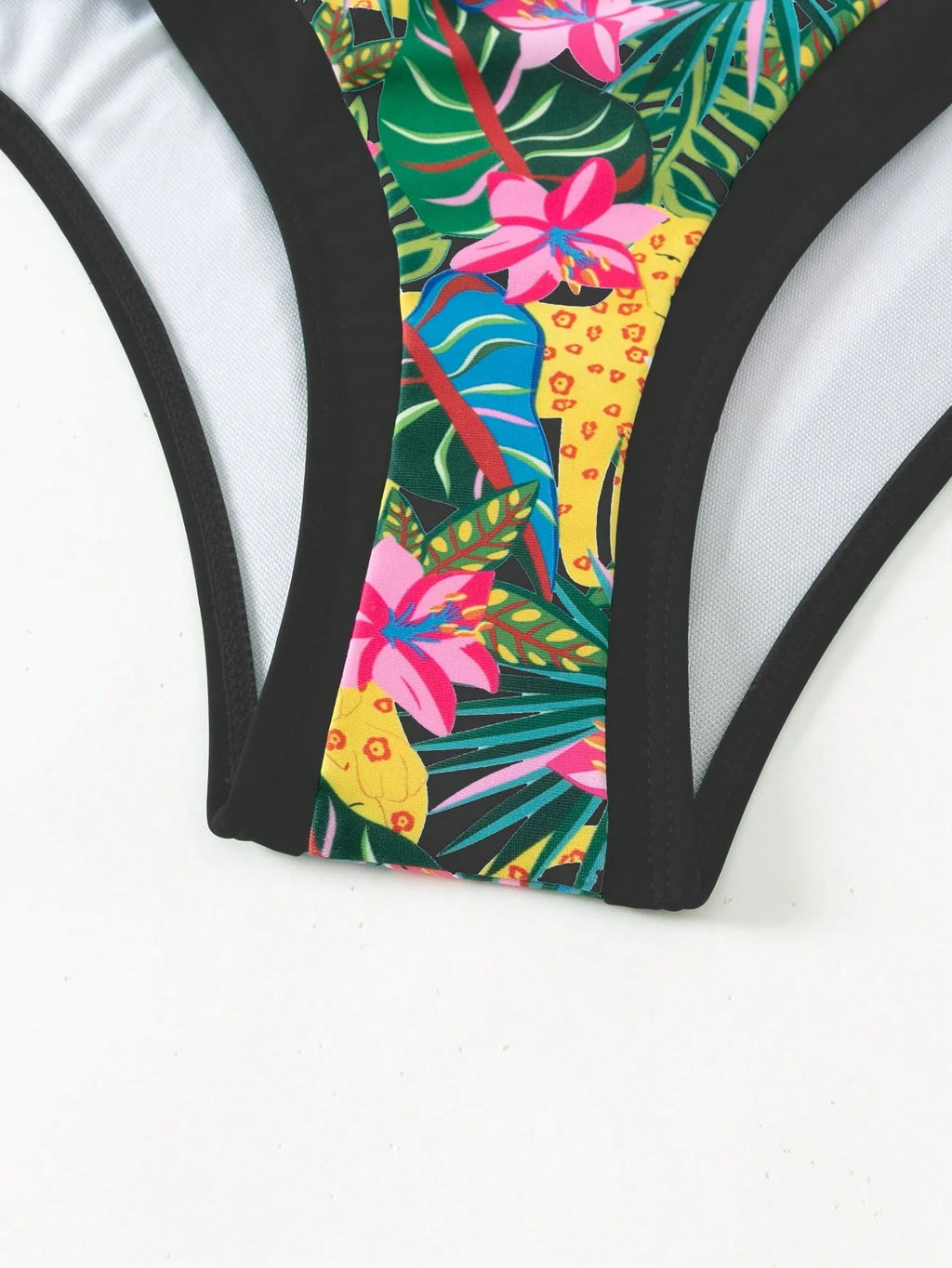 Conjunto de Biquíni 3 Peças Tropical com Saia Longa