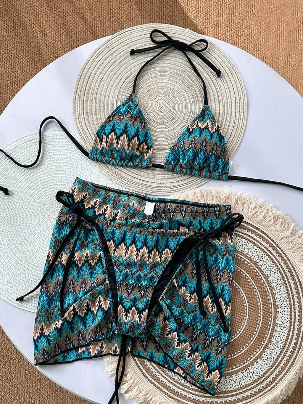 Conjunto de Biquíni Frente-Única com Tie Back 3 Peças
