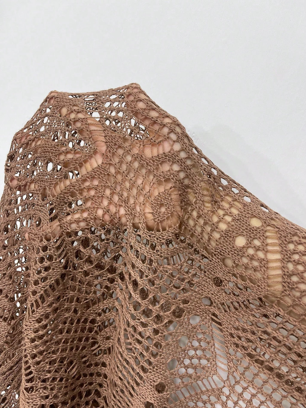 Saída de Praia Crochê Slim Fit com Abertura Lateral