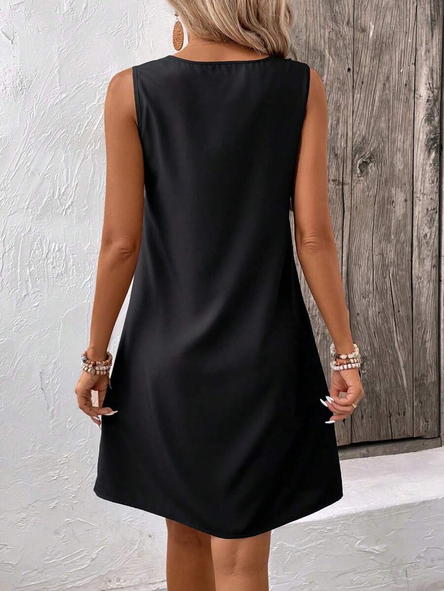 Vestido Midi Túnica com Decote V e Detalhe em Argola - La Lecce