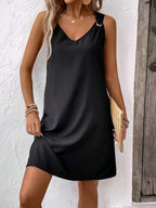 Vestido Midi Túnica com Decote V e Detalhe em Argola - La Lecce