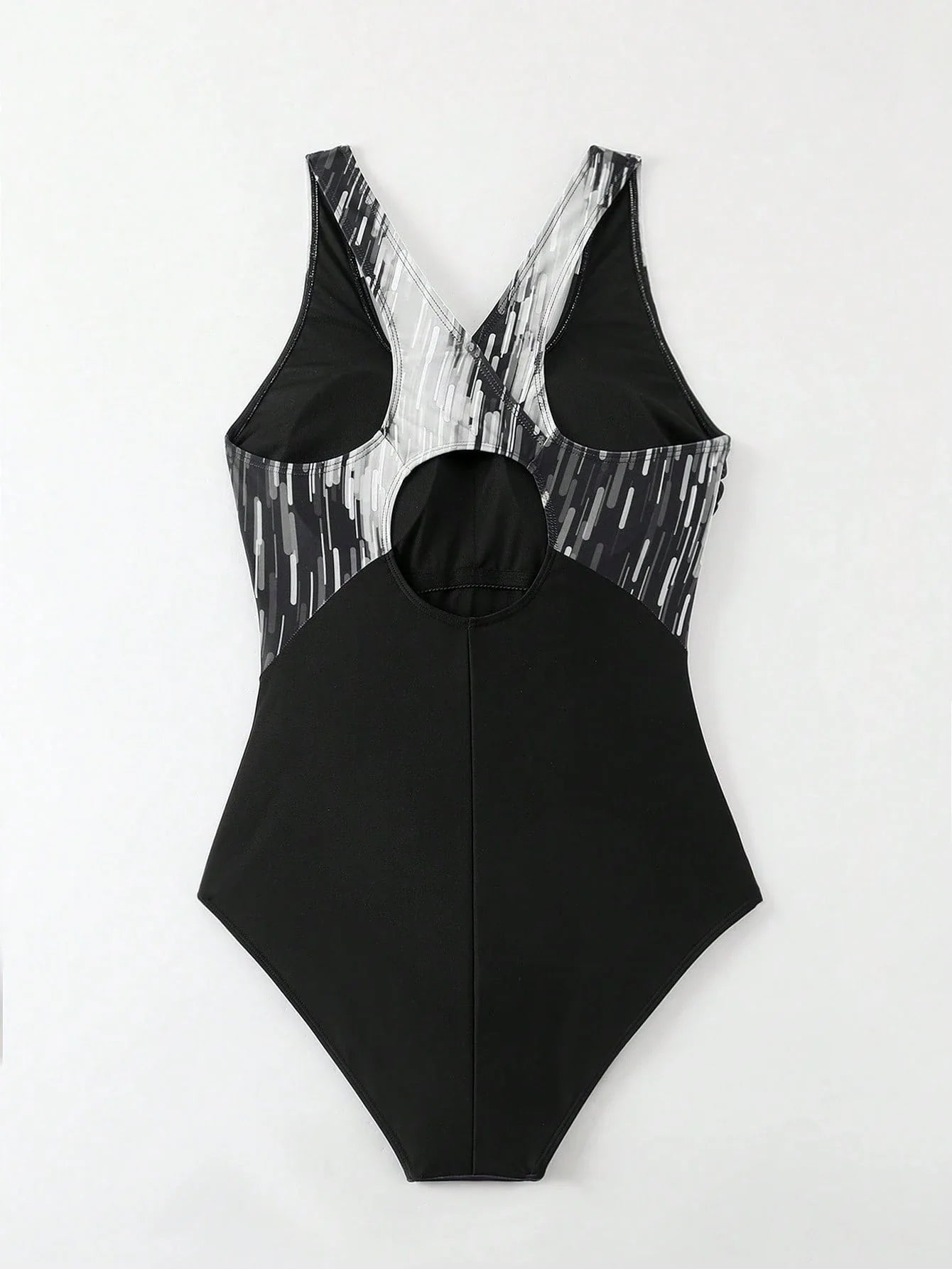 Maiô Plus Size Decote U Esportivo